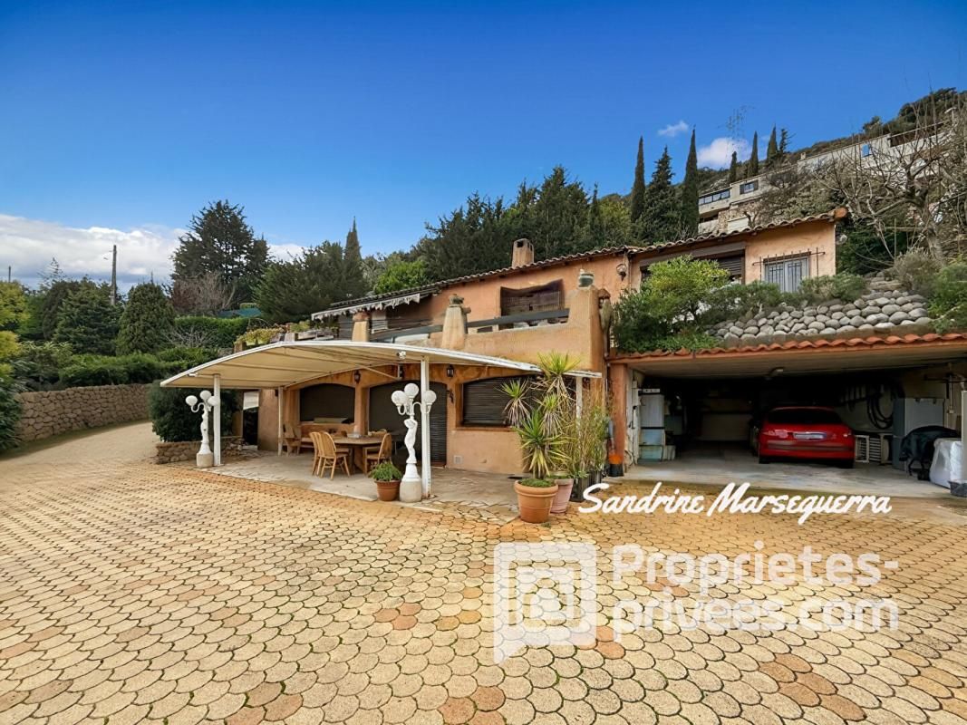 LA TURBIE Maison de style provençal avec 2 logements indépendant  172,45 m² 1