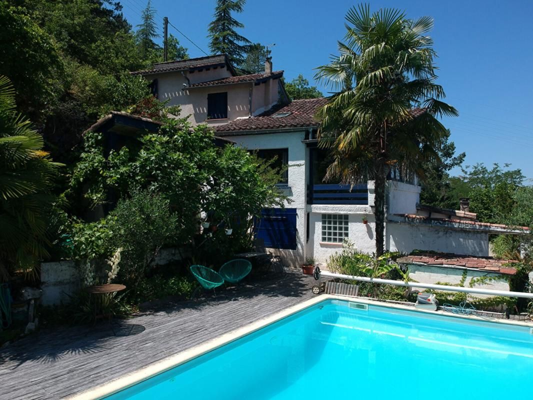 CAHORS Maison atypique avec gîte et piscine 2