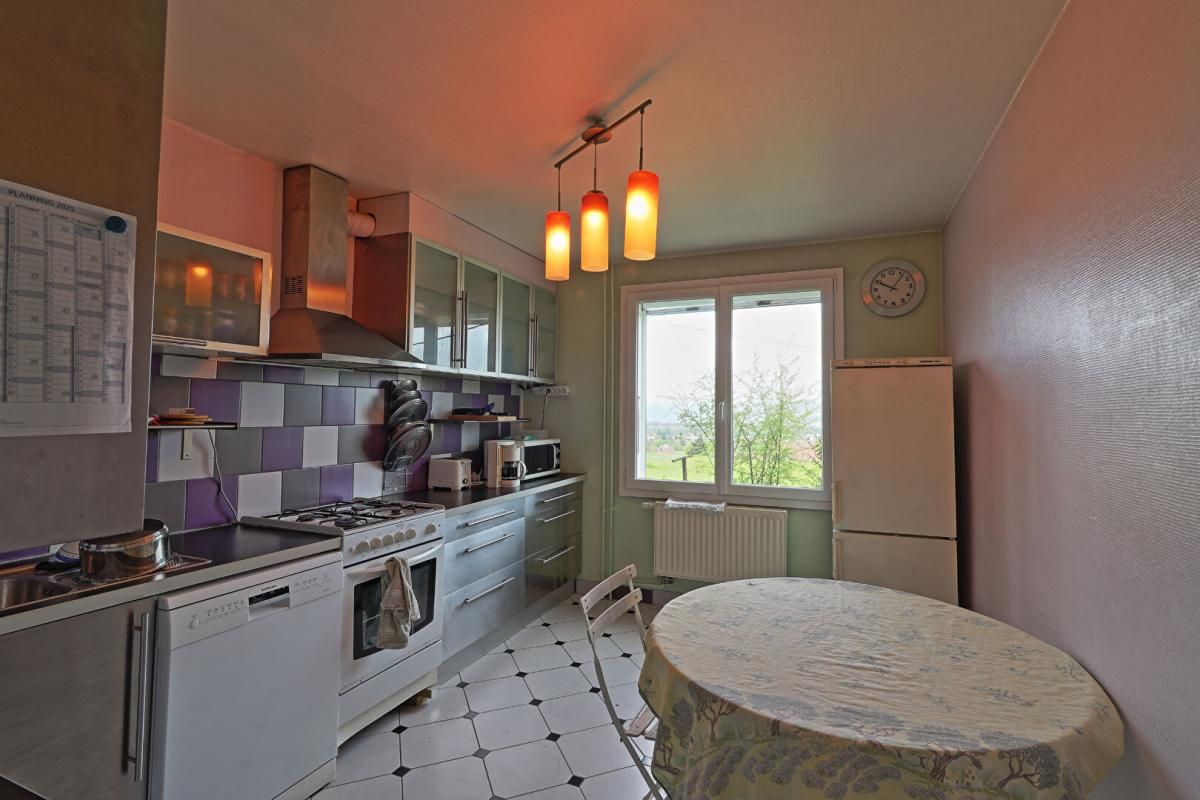 ANNECY-LE-VIEUX Maison mitoyenne Annecy Le Vieux 7 pièces 160 m², parcelle de 636 m² 4