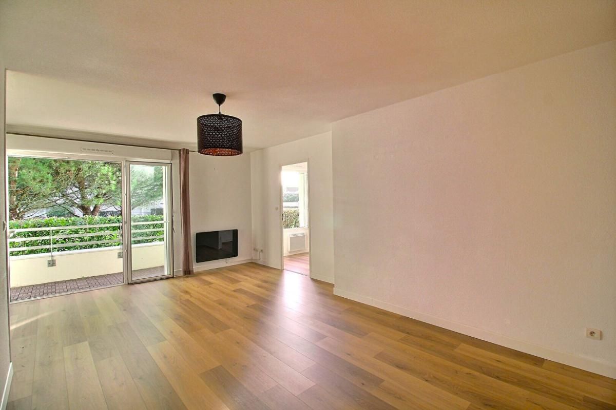 SAINT-AUBIN-DE-MEDOC T3 en rez-de-jardin avec vue sur parc Hyper centre Saint-Aubin 1