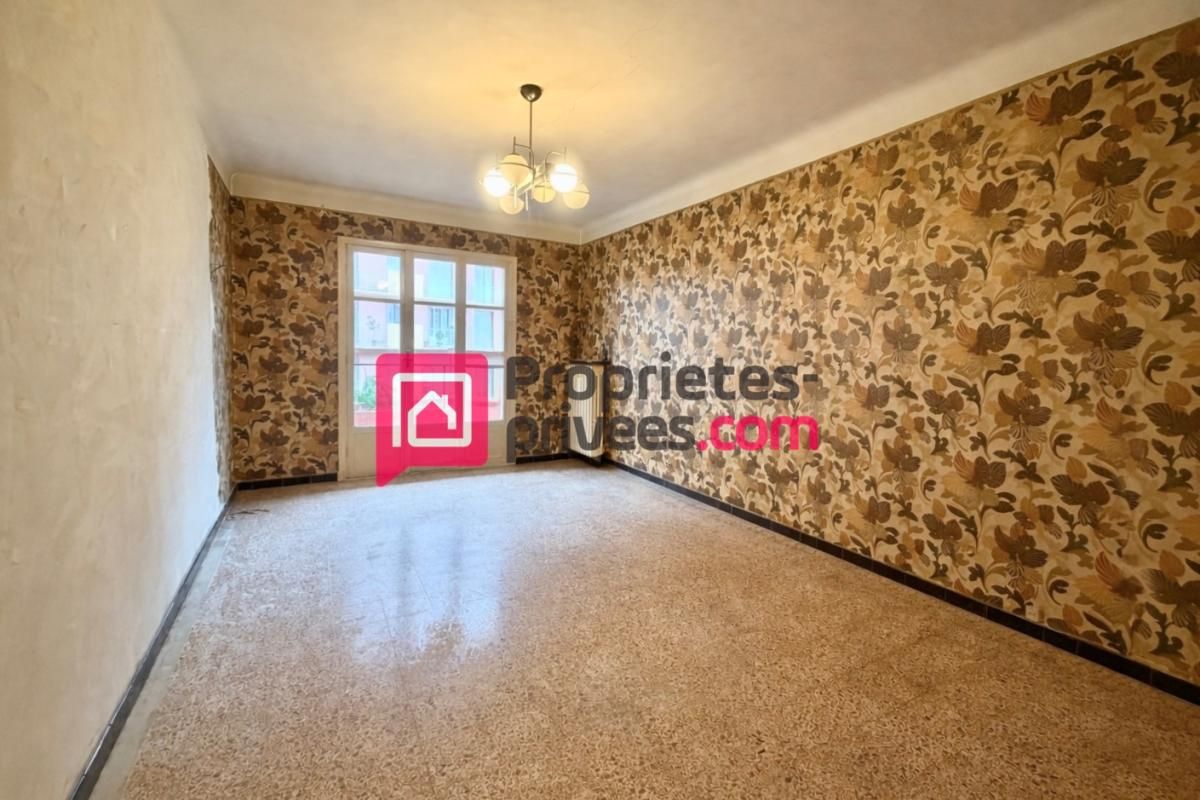 GRASSE Appartement traversant Grasse Carnot 4 pièces 75 m2, 2 balcons, à rénover 2