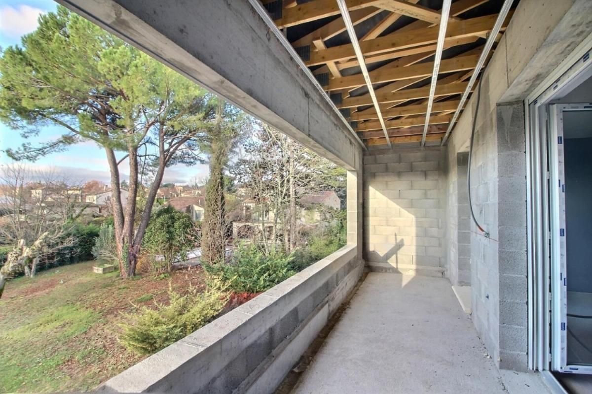 MANOSQUE Dernier Etage Appartement Manosque 2 pièces 51 m² - 199 000 Euros - 4