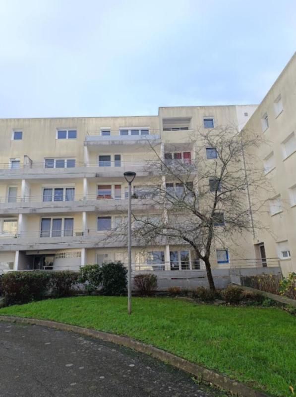 QUIMPER 29000 Quimper Appartement plan pied Rez-de-chaussée 2 chambres  Salon séjour 32 m² 4