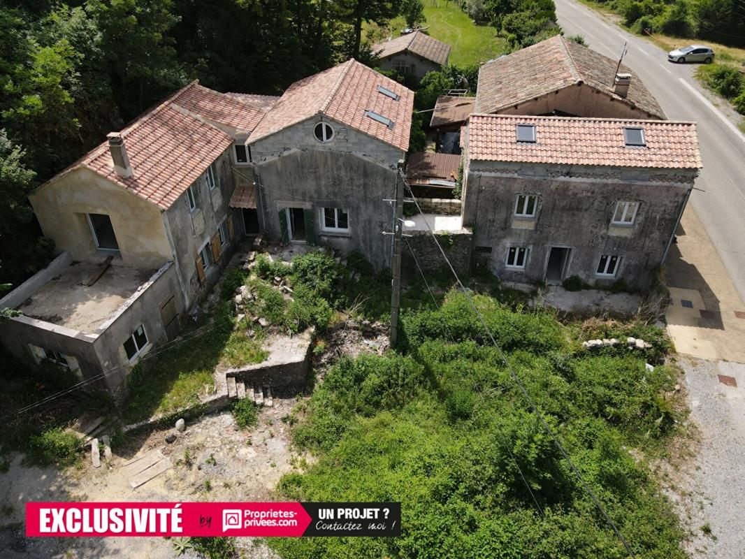 BARNAS Maisons à rénover de 244 m2 sur Barnas 1