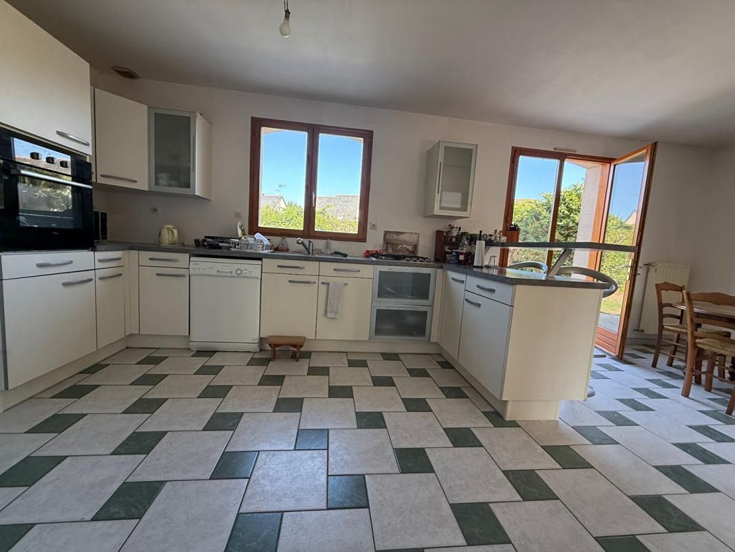 SAINT-SYLVAIN-D'ANJOU Maison 121 m2 2