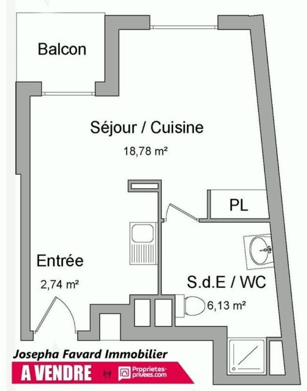 TREIGNAC T1  - 28 m² avec balcon et  parking 3