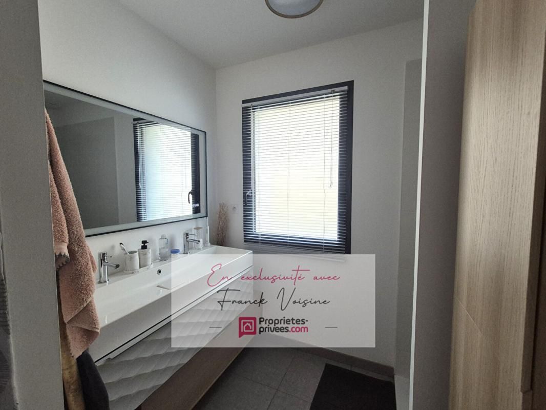 LE BOUPERE A VENDRE en Exclusivité au Boupère, Maison de 90 m2 env avec 3 chambres sur une parcelle de 445 m2 env 4