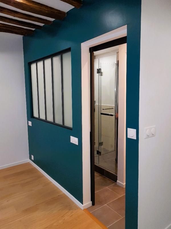 PARIS-11E-ARRONDISSEMENT Studio de charme refait à neuf- Faubourg Saint-Antoine 2