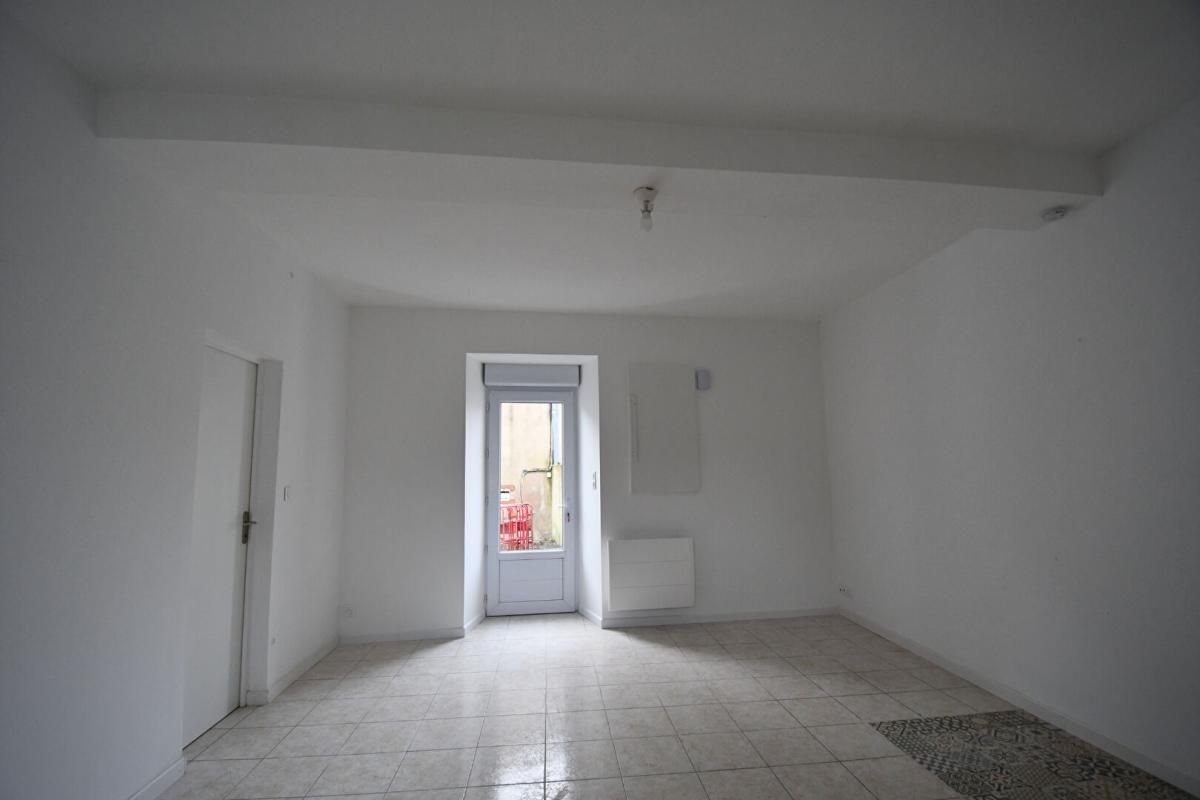 TILLIERES Appartement Tillières 3P. 55.54 M2. Terrasse 1