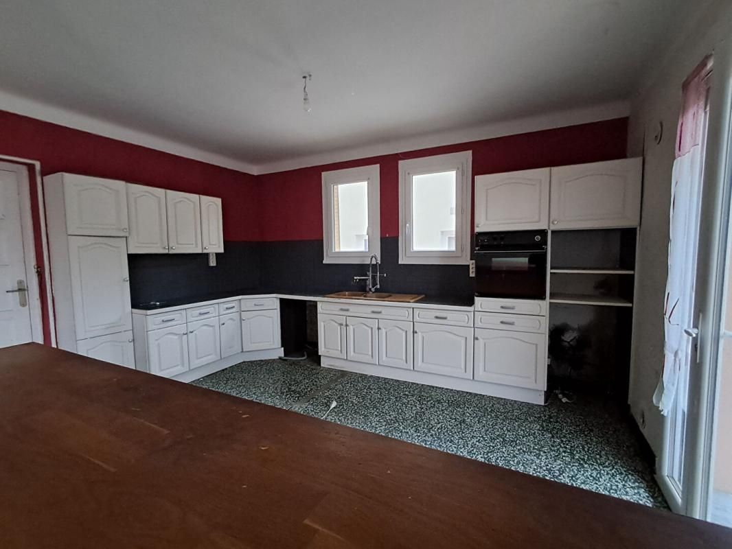 SAINT-REMY Maison Saint Remy 6 pièce(s) 165.64 m2 3