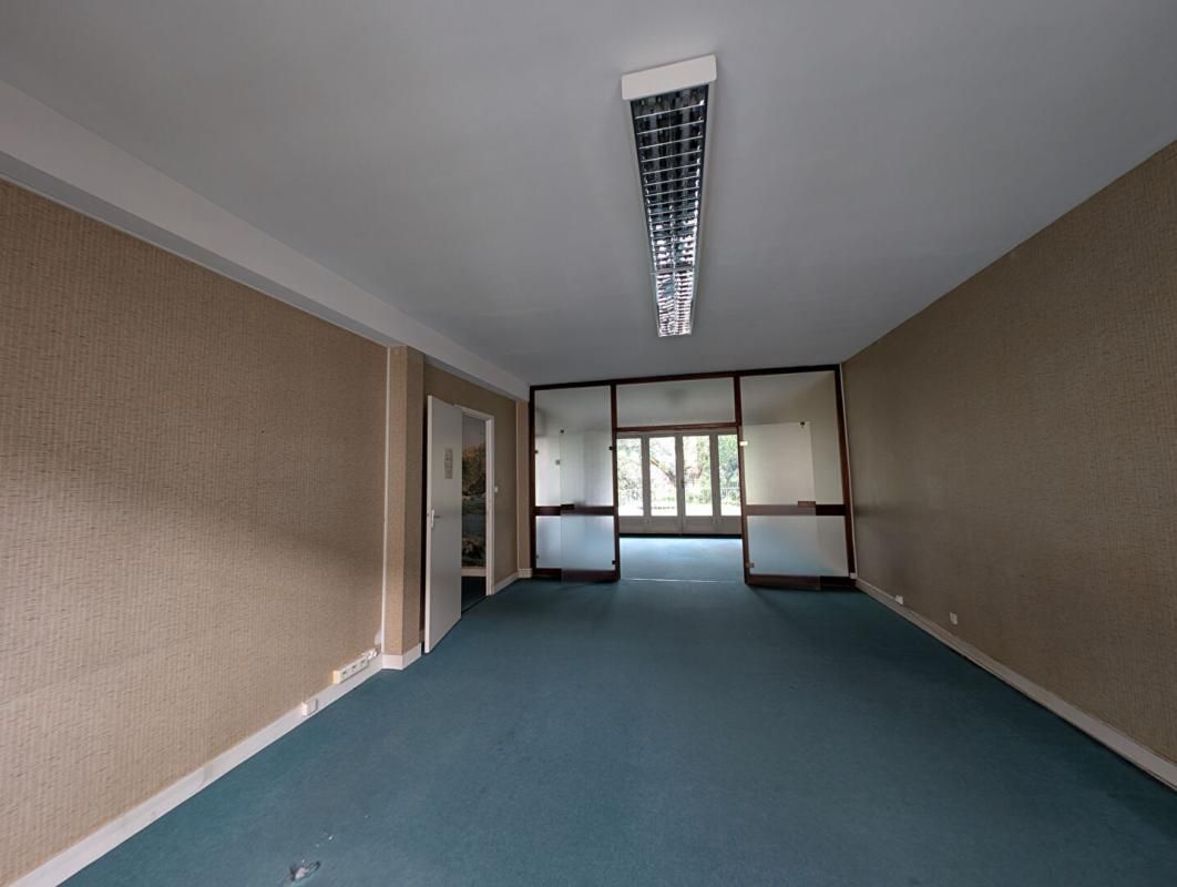 PERIGUEUX Appartement  4 pièce(s) 131.07m2 2