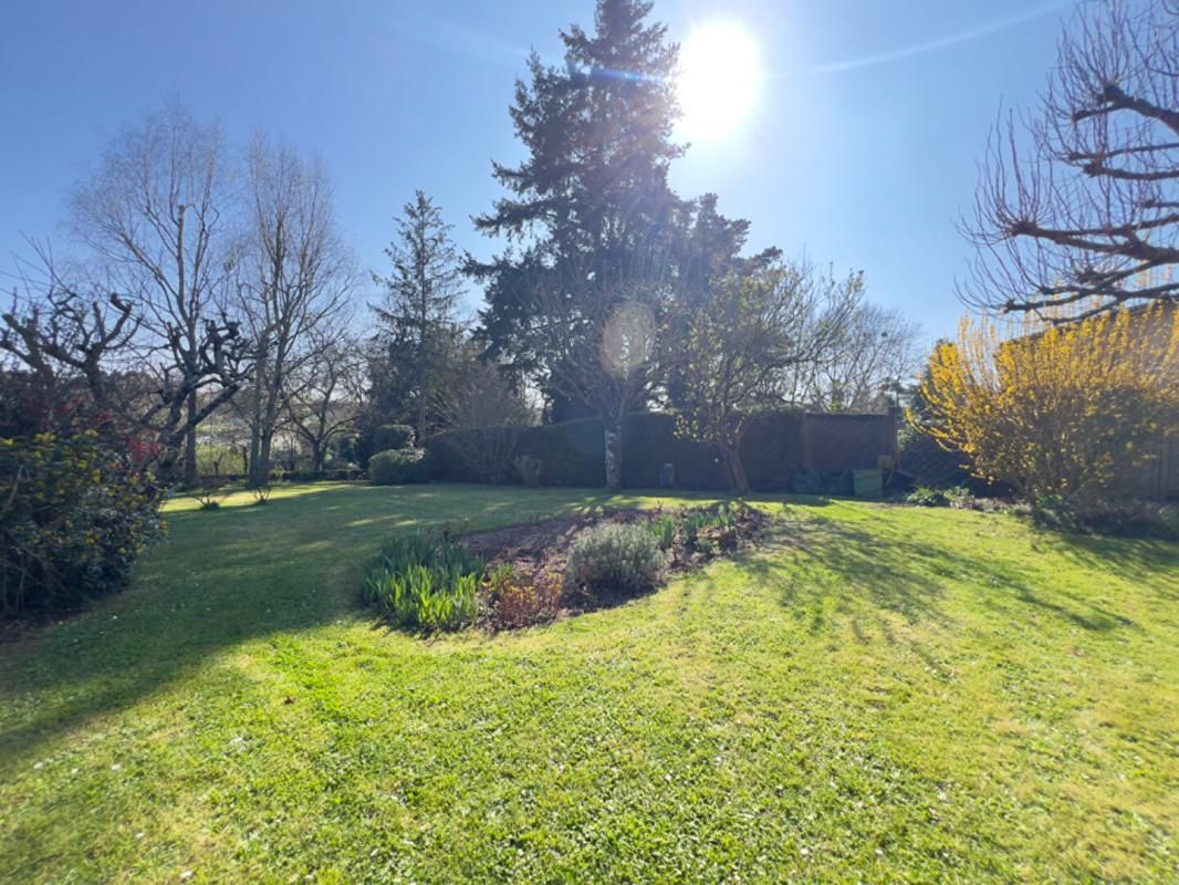 CLISSON Maison Montfaucon Montigne 7 pièce(s) 206 m2 1