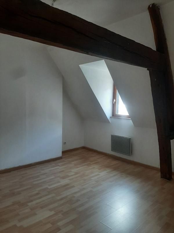 NOYON APPARTEMENT T3 2