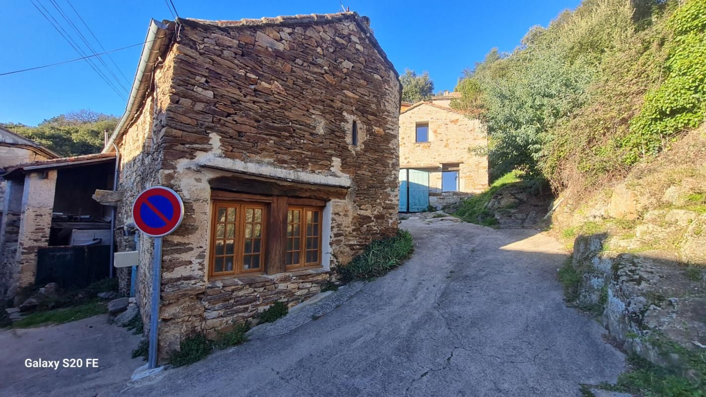 MONS Deux charmantes maisons indépendantes avec jardin sur 73275m² de terrain 2