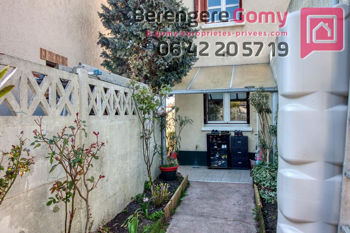 BEAUCHAMP Maison 4 pièces + local commercial de 89 m² 4