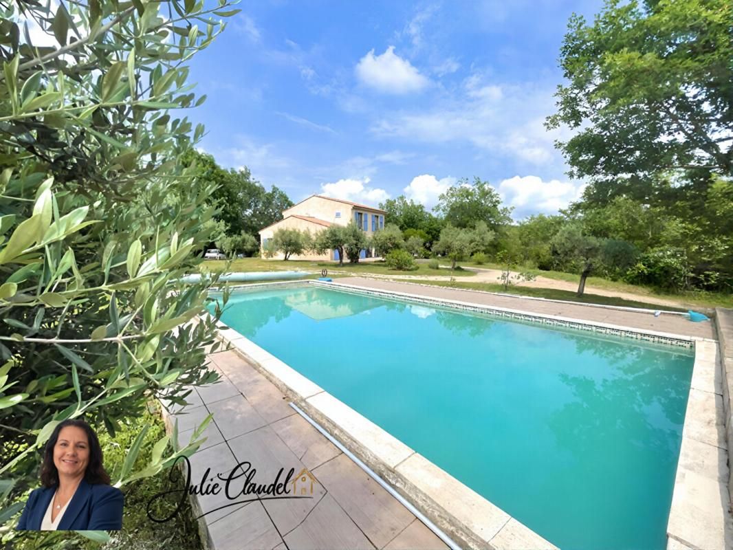 CHATEAUDOUBLE Villa provencale 170 m2 piscine dependance terrain arbore 2940 m2 calme absolu Chateaudouble 83300 3