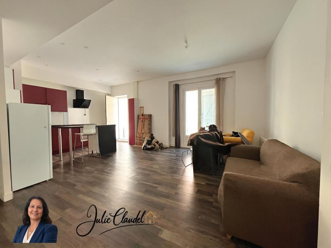VIDAUBAN Appartement T3 rénové de 70 m² au coeur de Vidauban (83550) 1