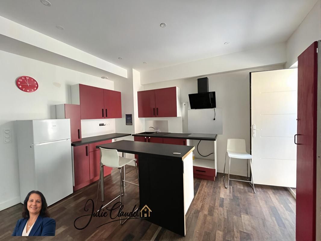 VIDAUBAN Appartement T3 rénové de 70 m² au coeur de Vidauban (83550) 2