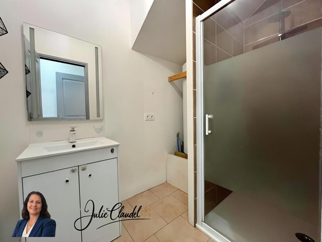 VIDAUBAN Appartement T3 rénové de 70 m² au coeur de Vidauban (83550) 3
