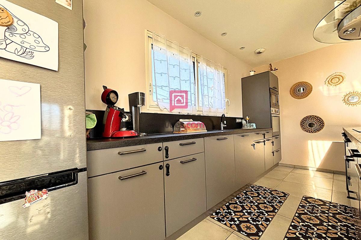 LA GOUTELLE Maison à vendre de type 5 de 110m² sur un terrain de 1150m² La Goutelle 63230 4