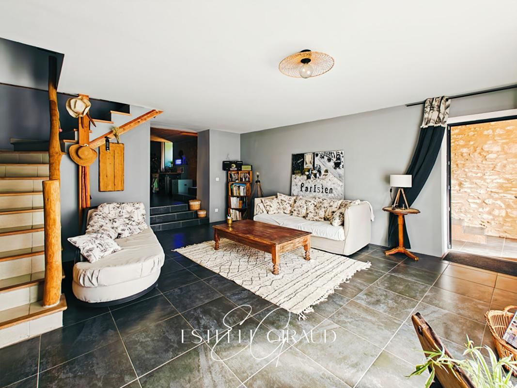 SIRAN Métairie entièrement rénovée, 3 pièces, jardin, terrasse, abri 4