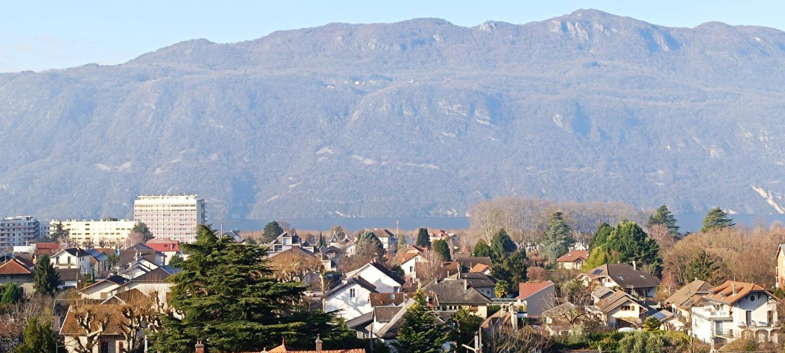 AIX-LES-BAINS Appartement Aix-Les-Bains T3 vue lac 2