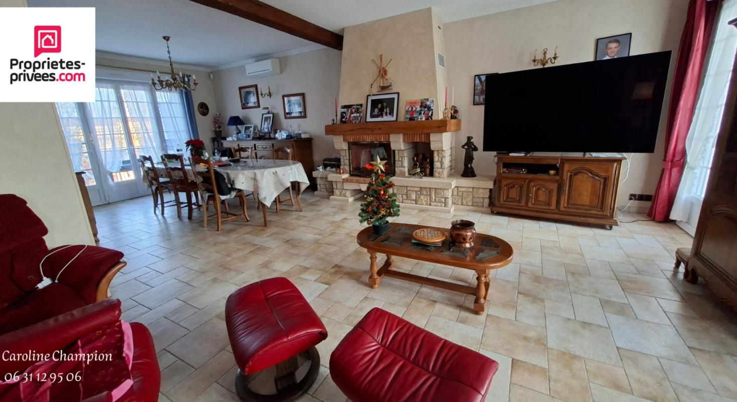SAINT-JULIEN-LES-VILLAS Maison  7 pièce(s) 214 m2 3