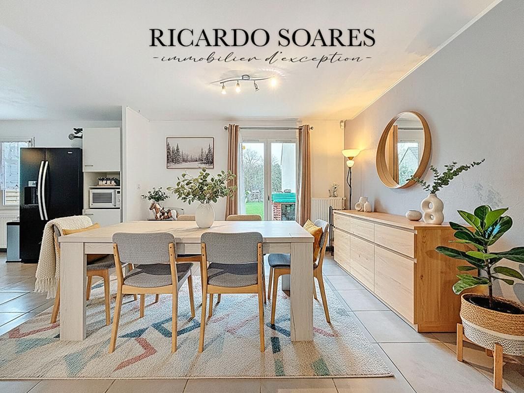 CHEVRIERES 60710 CHEVRIÈRES / MAISON 116m2 au sol / 6 PIÈCES / 4 CHAMBRES / GARAGE / GRAND JARDIN 1300m2 4