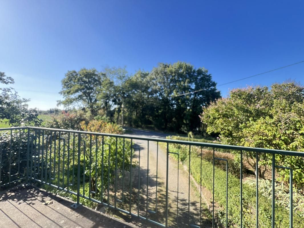 SèVREMOINE Maison Sevremoine 8 pièce(s) 132 m2 4