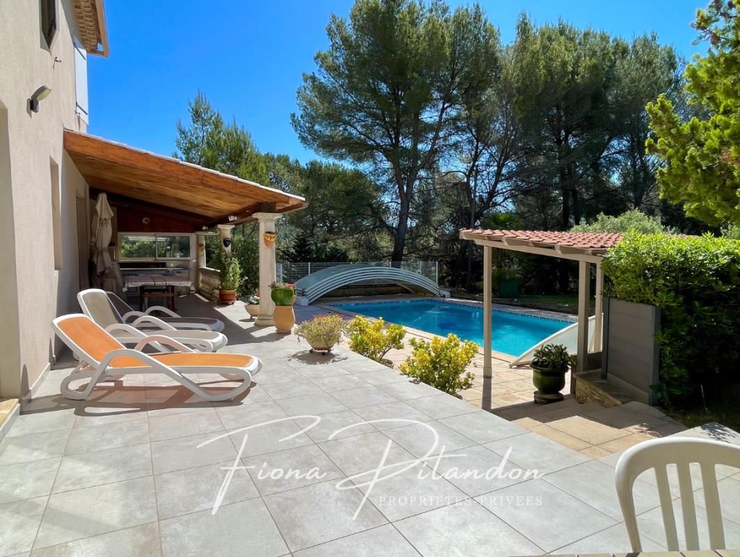 LAURIS VILLA de plus de 200m2 sur un terrain de 2000m2 3