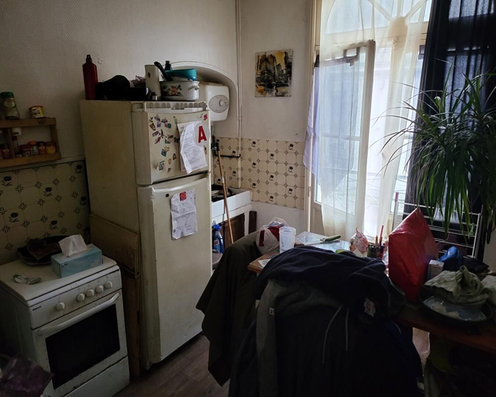 SABLE-SUR-SARTHE SABLE SUR SARTHE - IMMEUBLE MIXTE, COMMERCE et 4 LOGEMENTS 4