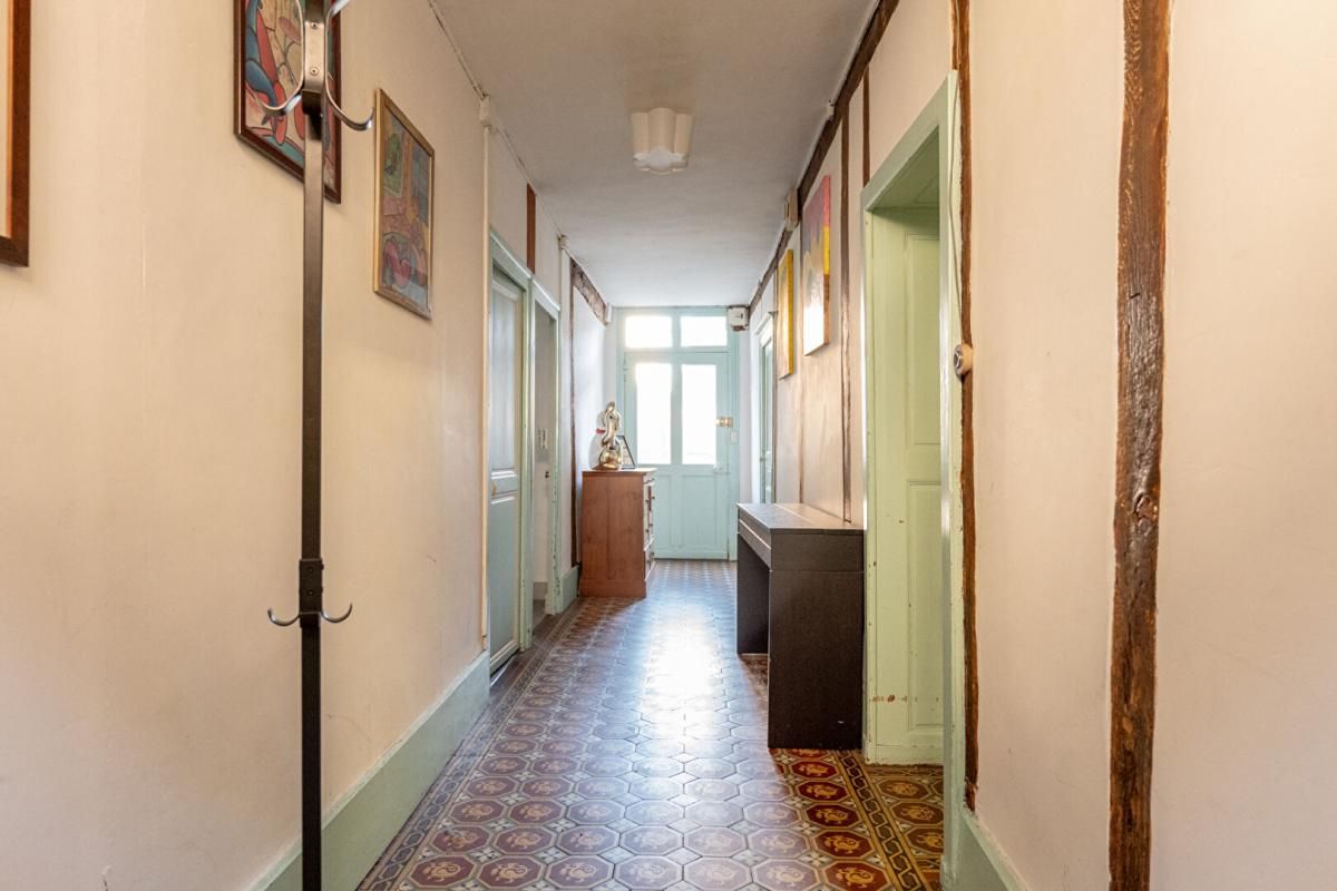 MONDOUBLEAU LIEUX UNIQUES ® x PROPRIÉTÉS PRIVÉES PROPOSE MAISON DE MAITRE DE 229 M² JARDIN 272 M² CENTRE MONDOUBLEAU 3