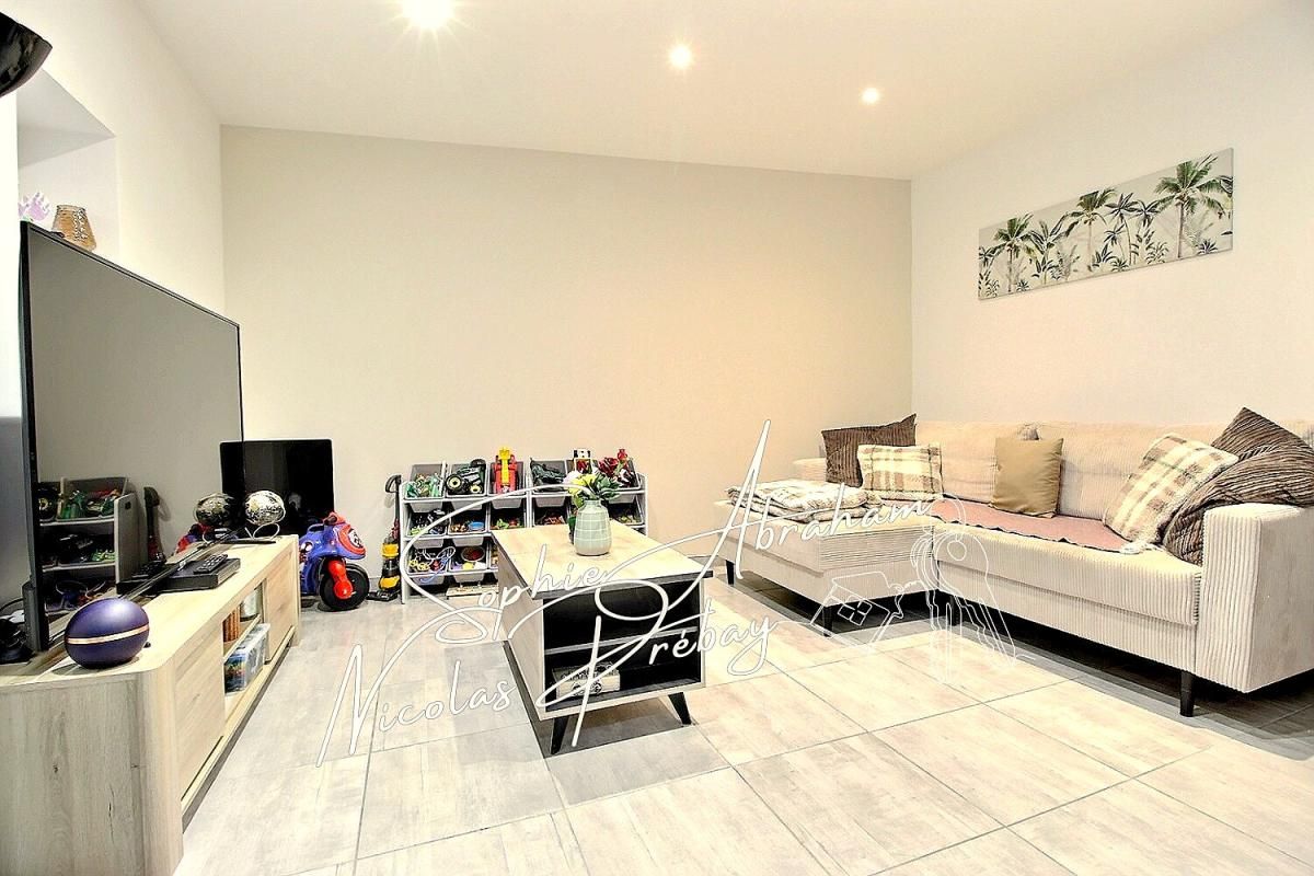 TOURY Maison en pierres de 3 pièces avec jardinet 2