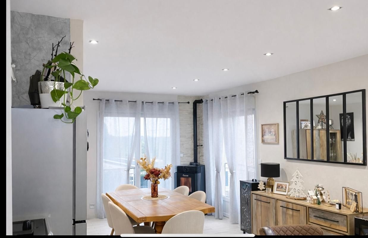 CHAUNY Maison 5 pièce(s) - 106 m2 habitables - terrain 1448  m2 3