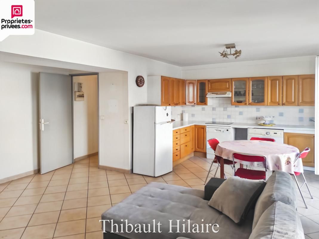 MARSEILLE-10E-ARRONDISSEMENT Appartement Marseille 4 pièces 81 m2 2