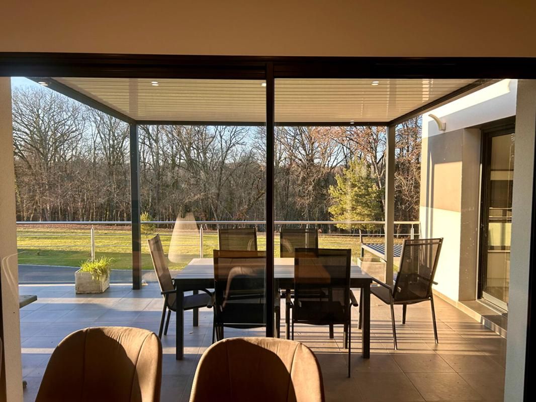 TRELISSAC Rare à la vente, superbe maison de 2019 avec prestations haut de gamme, à TRELISSAC 3