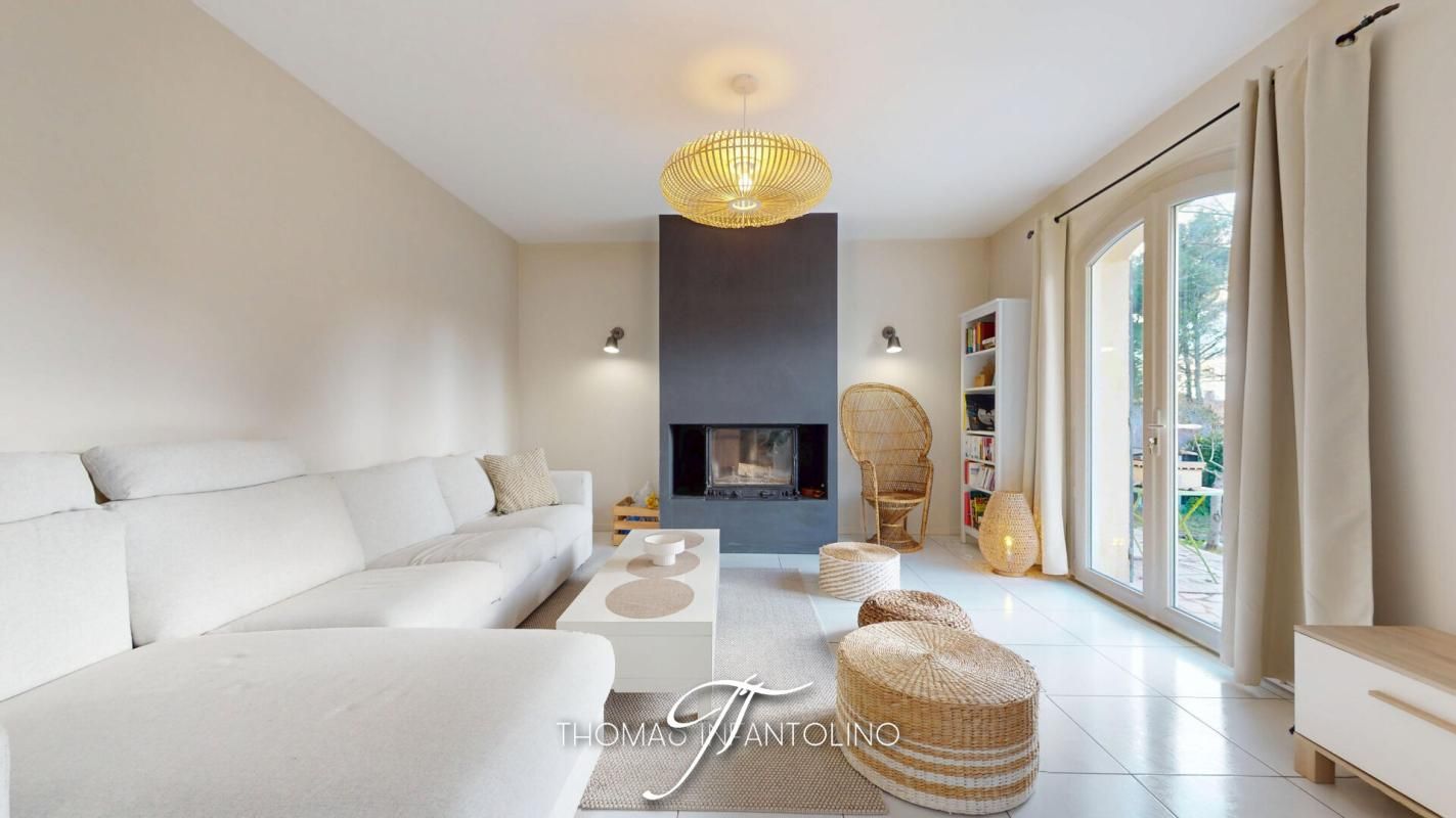 VILLEMOUSTAUSSOU EN EXCLUSIVITE - 4 CHAMBRES - CLIMATISATION - GARAGE - PISCINE 2