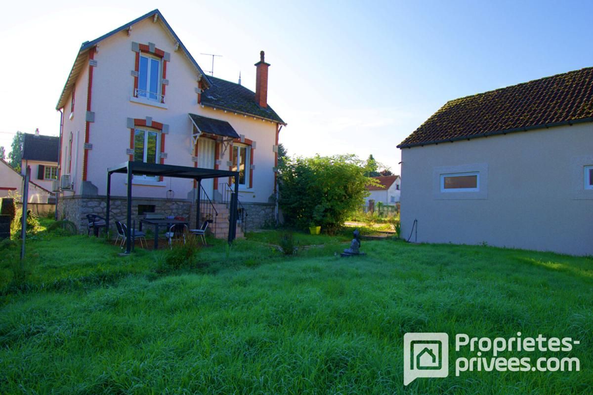 VIERZON Maison VIERZON 5 pièces 104 m2 3