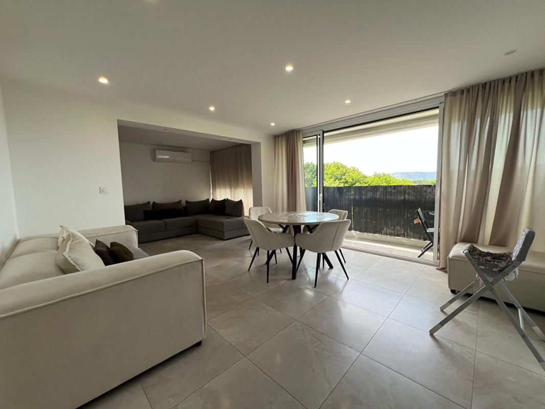 VALENCE Appartement Valence 5 pièce(s) 92 m2 3