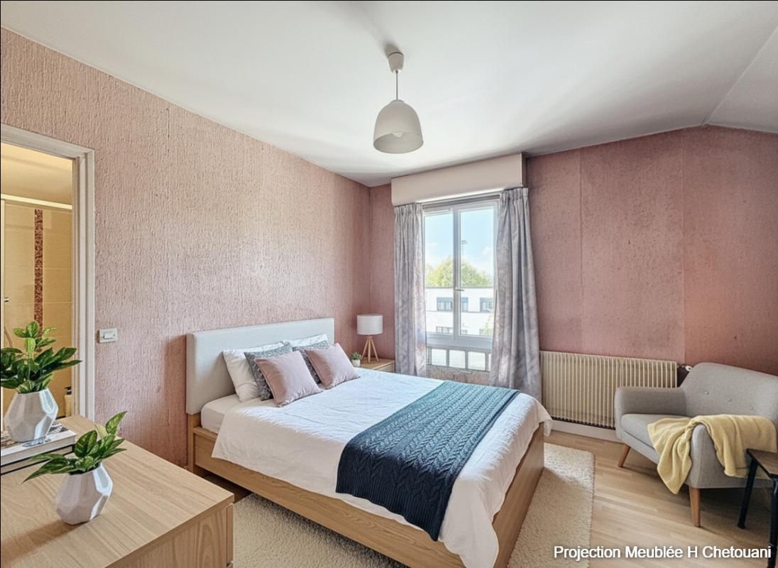 ARCUEIL Maison Arcueil 78m2 + Studio indépendant de 25m2 et garage de 20m2 aménagé en studio aussi 4