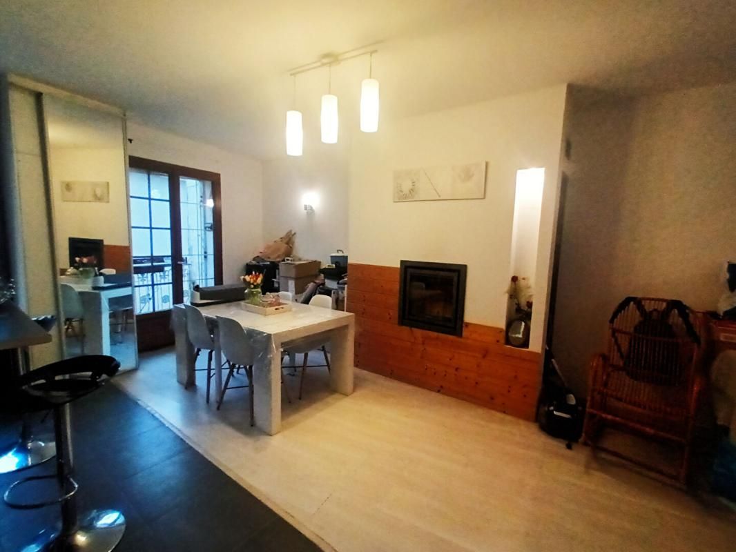 VILLESEQUE-DES-CORBIERES Maison Villeseque Des Corbieres 4 pièce(s) 90 m2 3