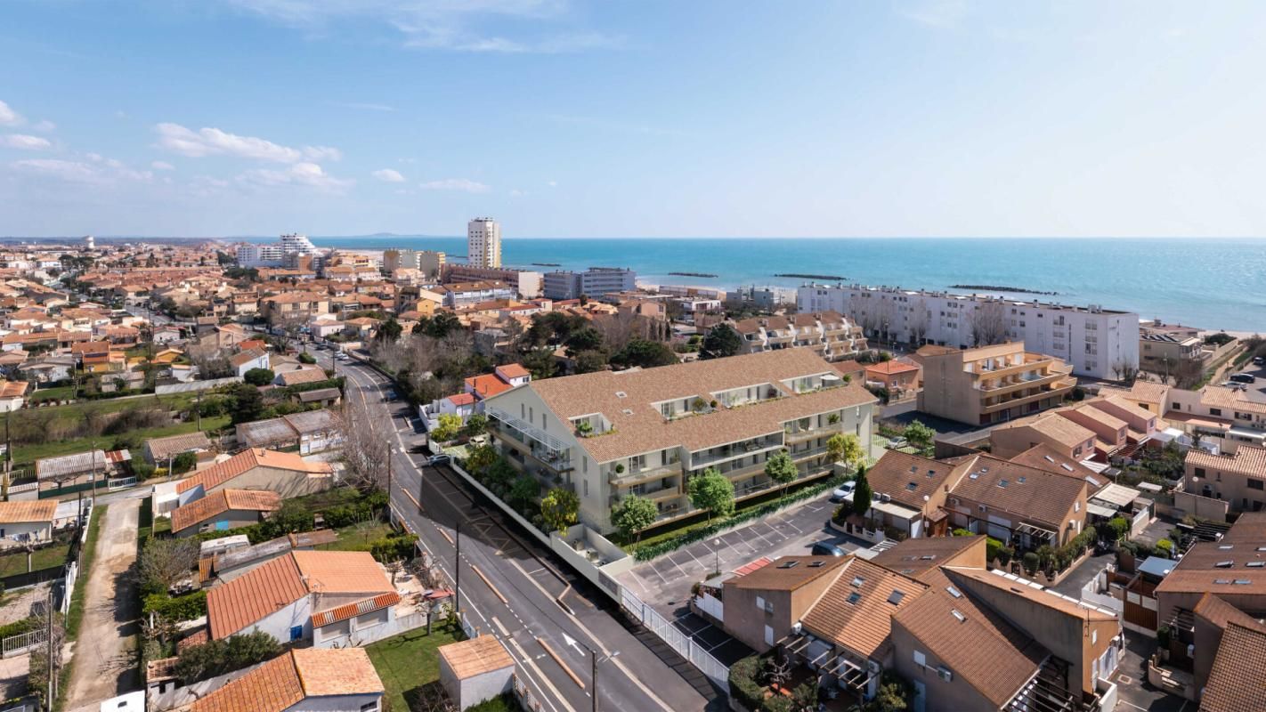 VALRAS-PLAGE T2 lumineux de plus de 41 m², exposé Est, avec parking privatif, à 150 m de la plage 3