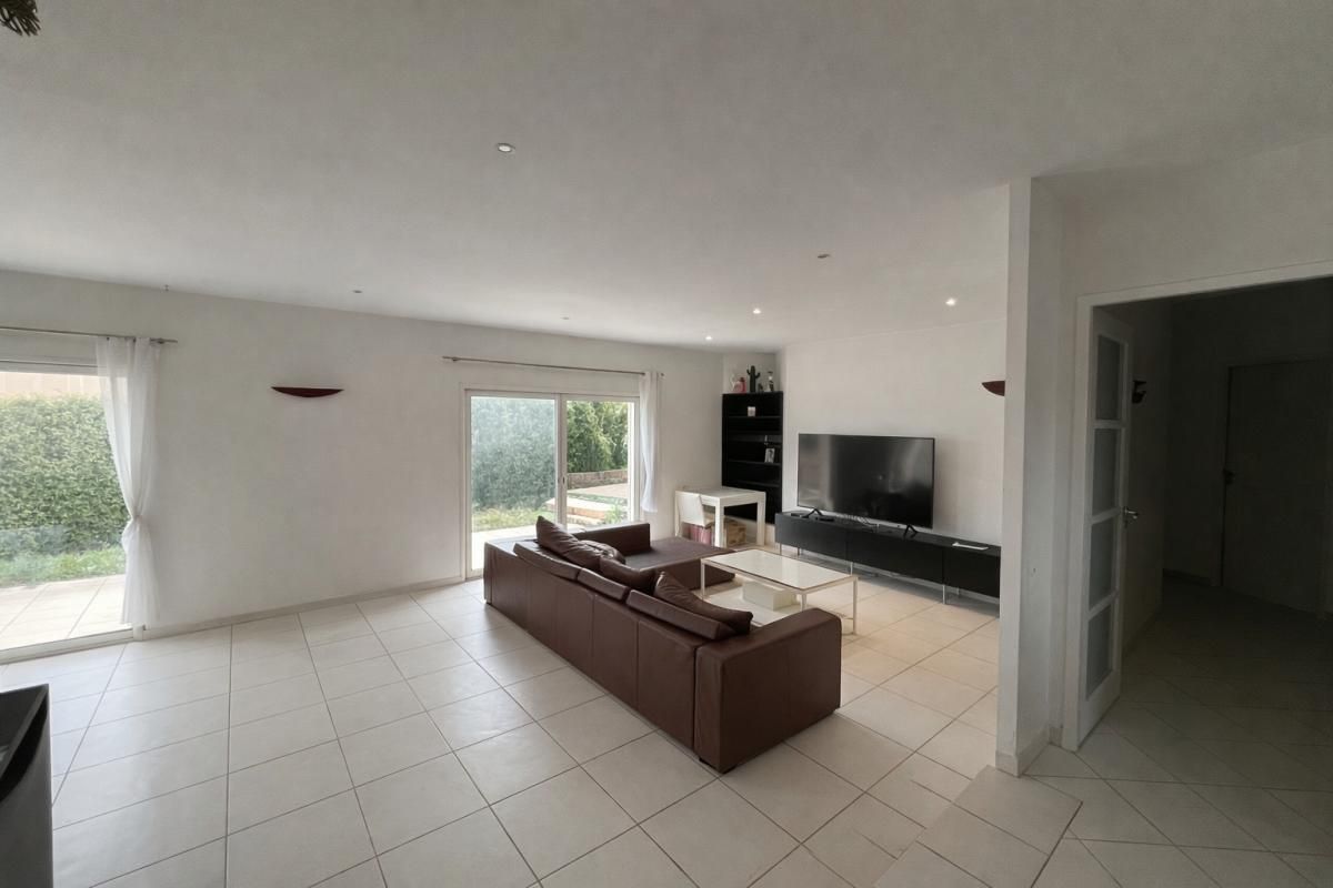 PORT-DE-BOUC Maison Port De Bouc 4 pièce(s) 114 m2 2