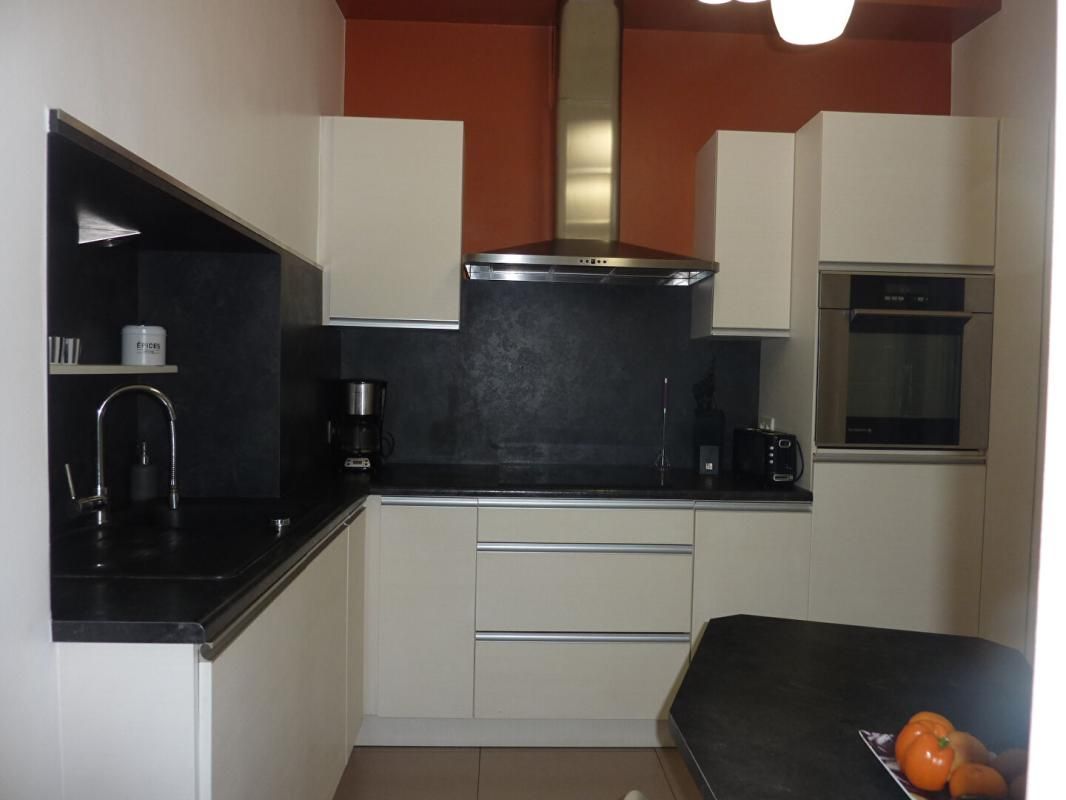 CHOLET Maison Cholet 8 pièce(s) 180 m2 3