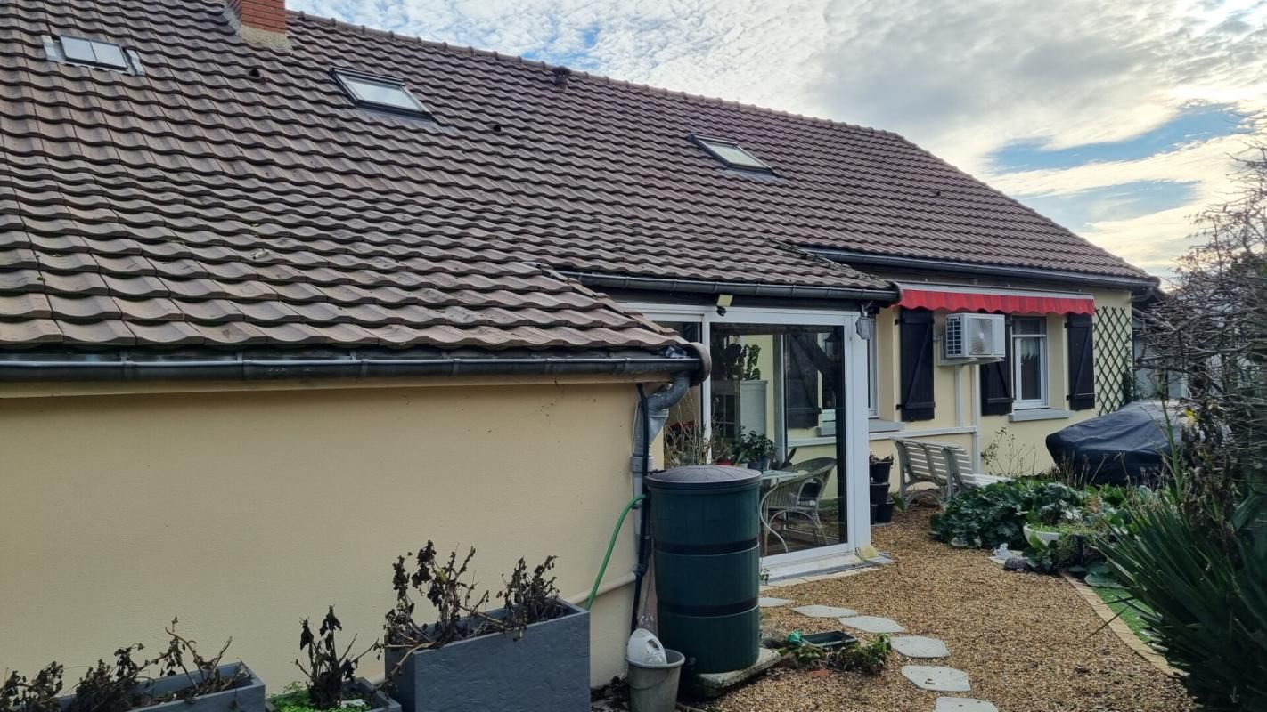 FONTENAY-SUR-VEGRE Maison Fontenay Sur Vegre 5 pièce(s) 120 m2 3