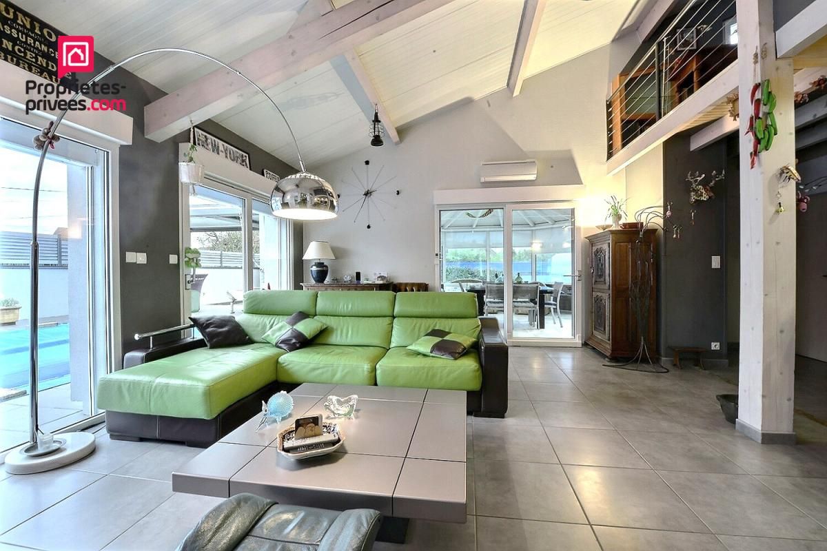 LURE Maison contemporaine 171m2 avec piscine 2