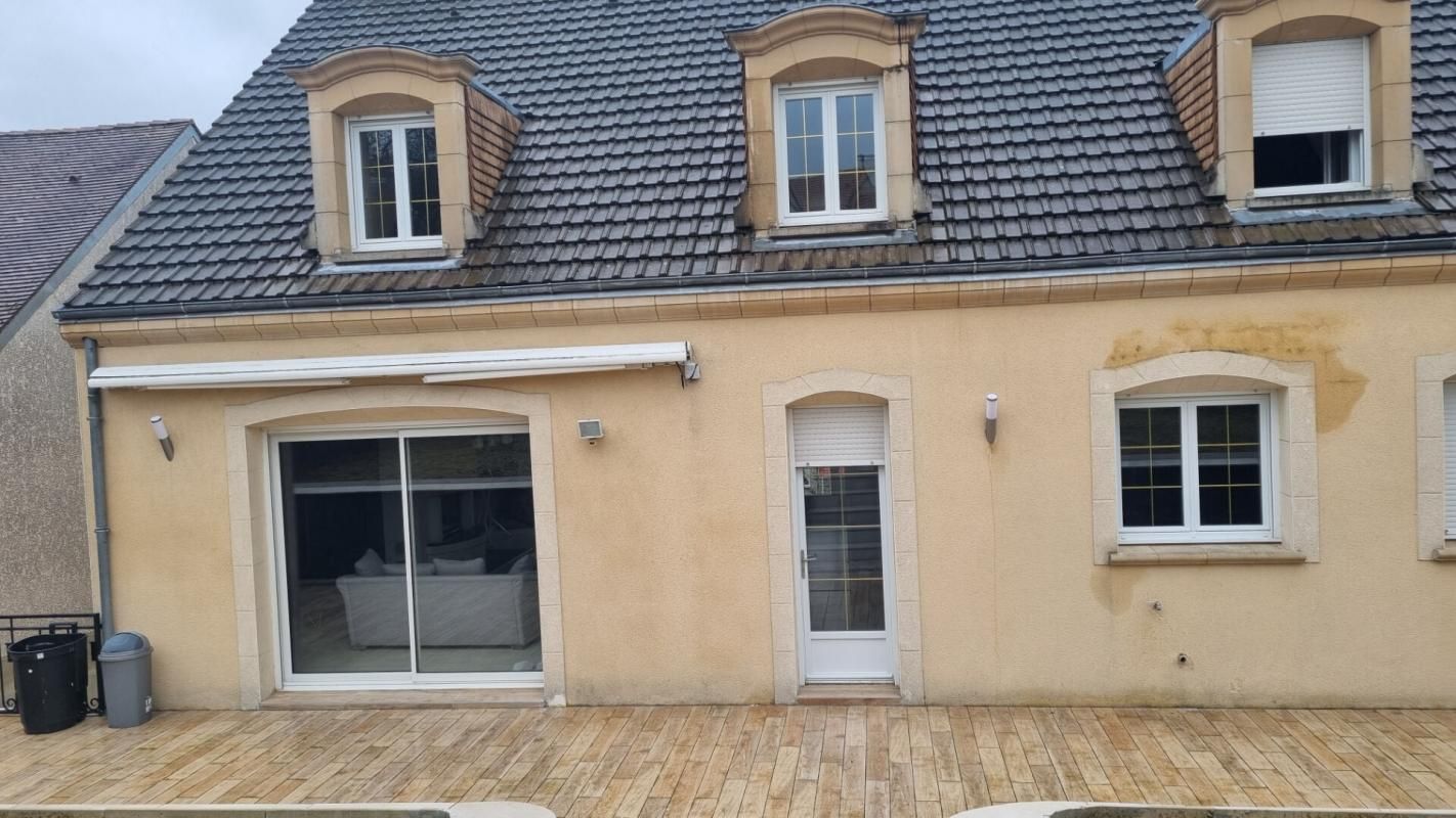 LE MANS Maison Le Mans 8 pièce(s) 224 m2 2