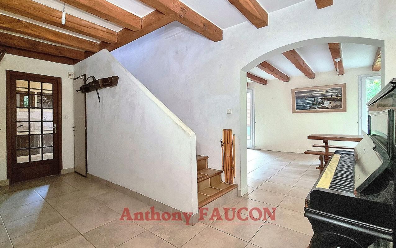 LANDERONDE Maison Landeronde 7 pièce(s) 162 m2 4