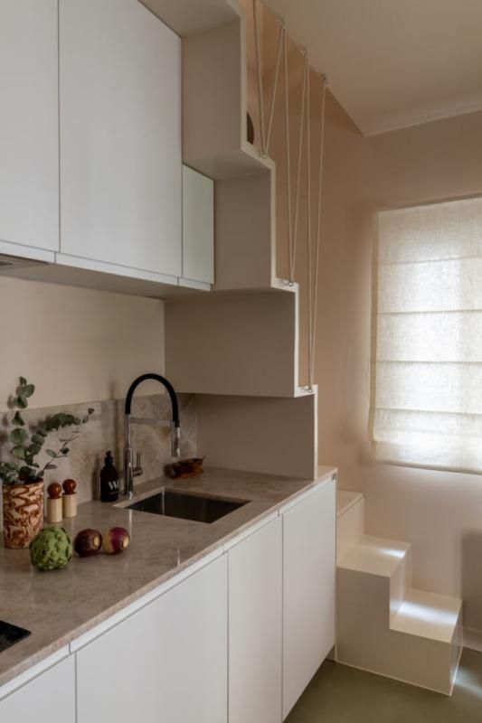 PARIS-16E-ARRONDISSEMENT Maison de ville de 2 pièces sur 16 m2 2