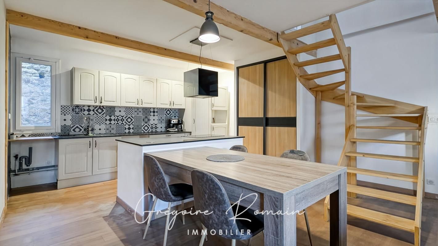 SAINT-CHAMAS Appartement Saint Chamas 2 pièce(s) 77 m2 4